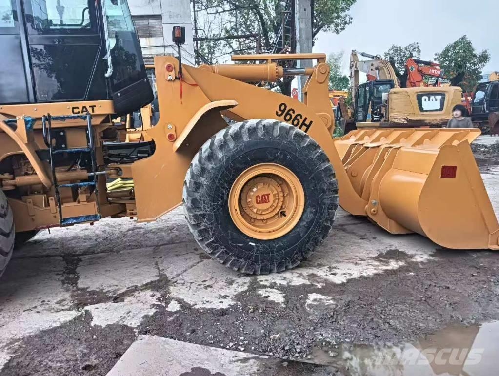 CAT 966 H Kolové nakladače