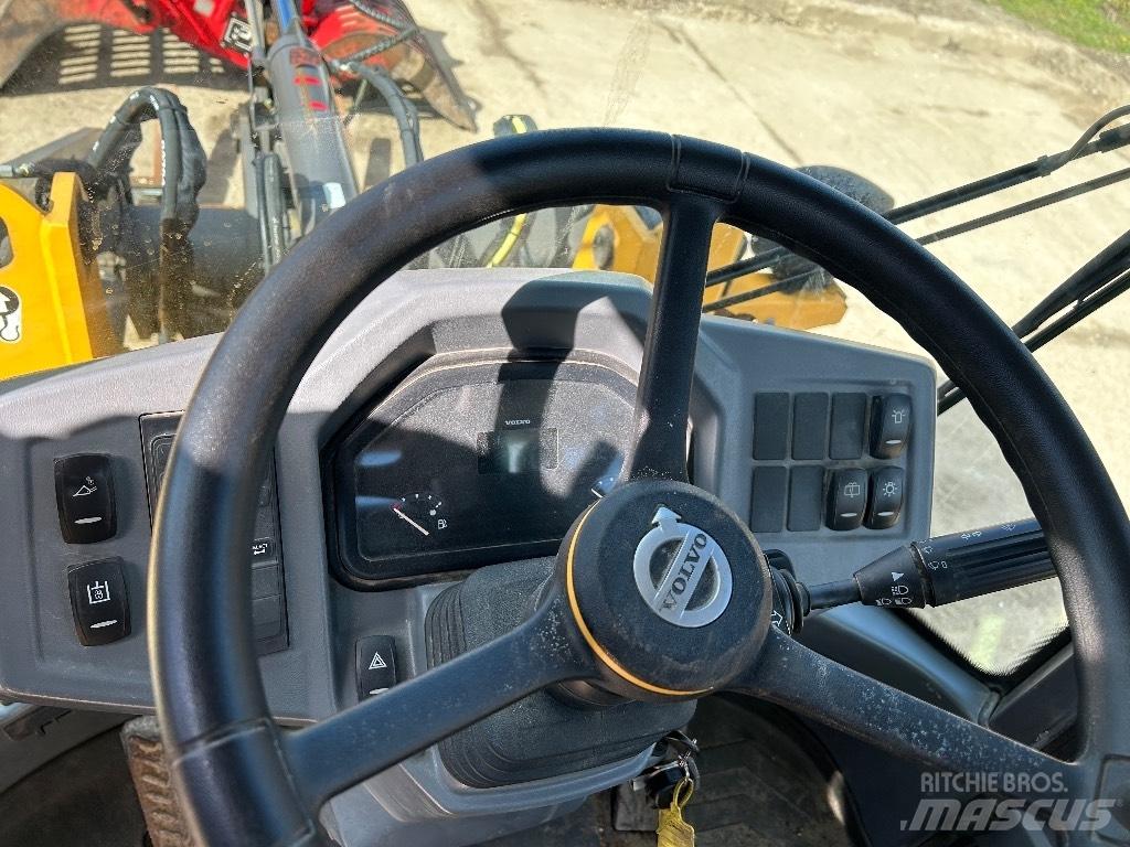 Volvo L 35 G Kolové nakladače