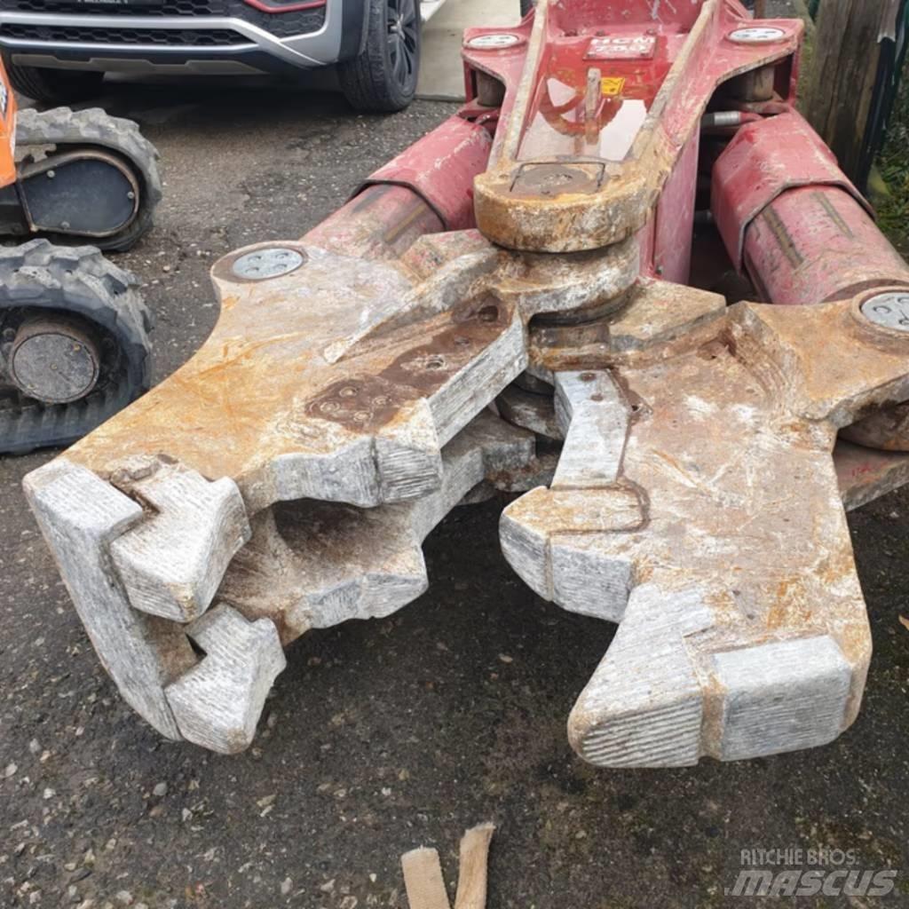  KONVERMA HCM 750C Frézy, nůžky
