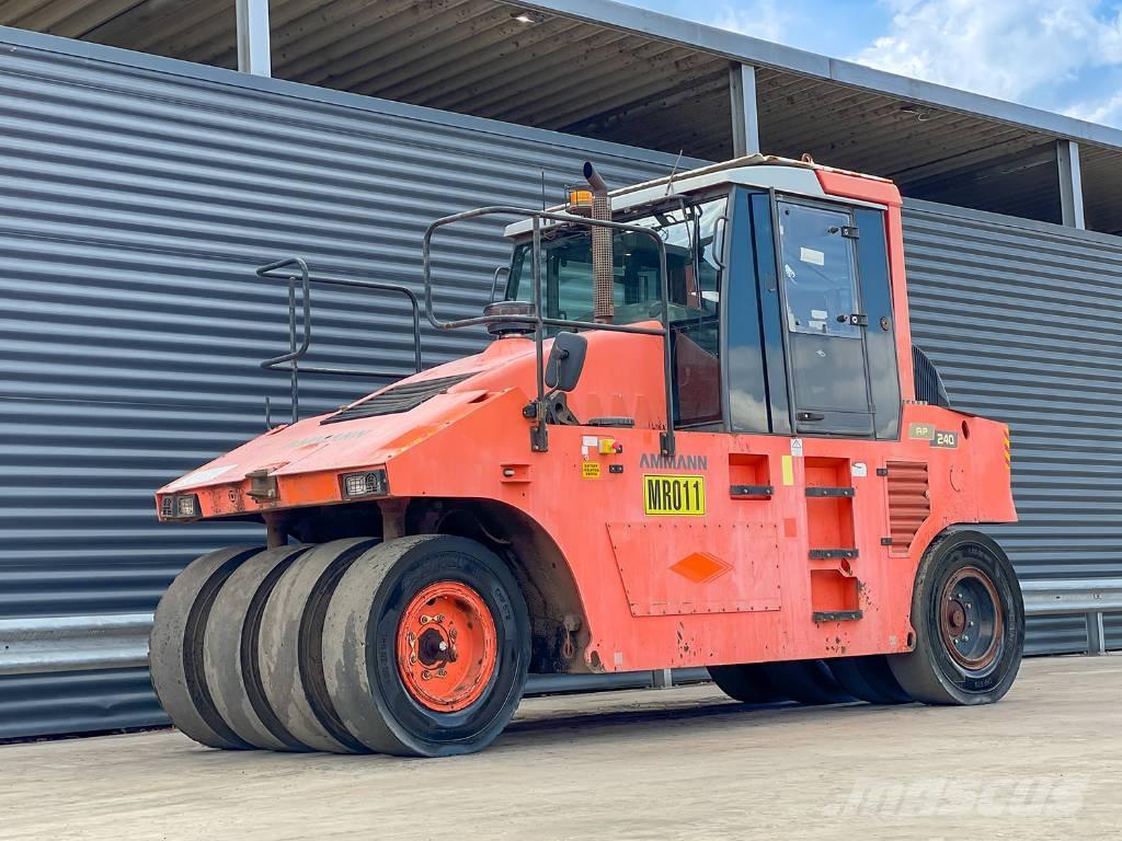 Ammann AP 240 Pneumatikové válce