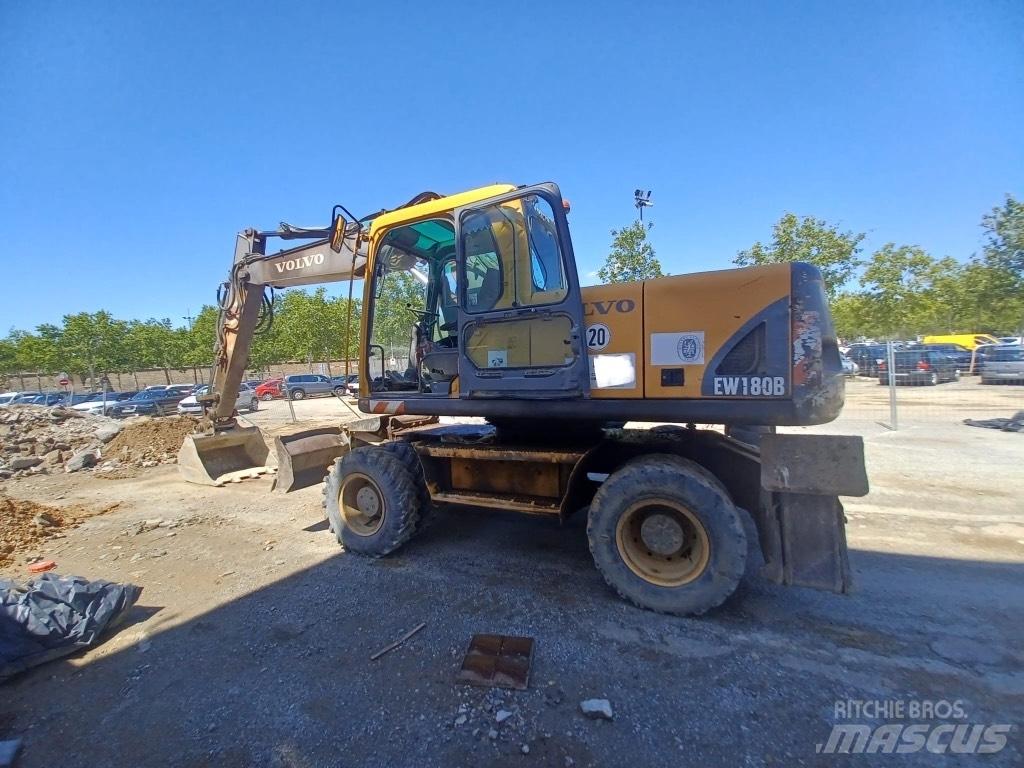 Volvo EW 180 B Kolová rýpadla
