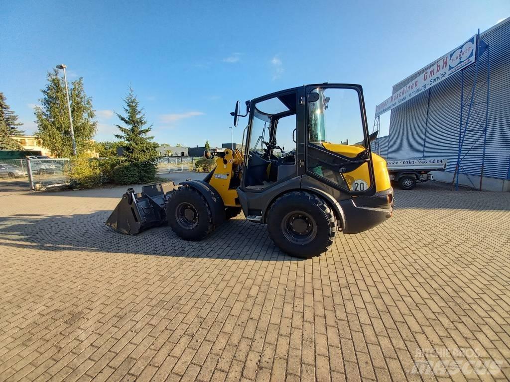 Mecalac AX 1000 Kolové nakladače