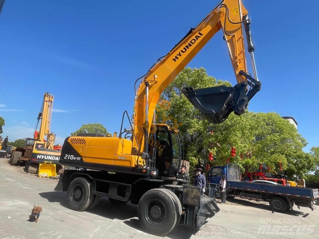 Hyundai Robex 210W-9 Kolová rýpadla