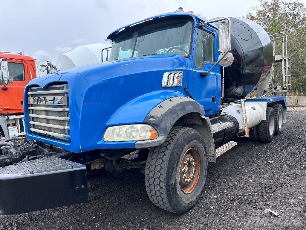 Mack CTP 713 B Další
