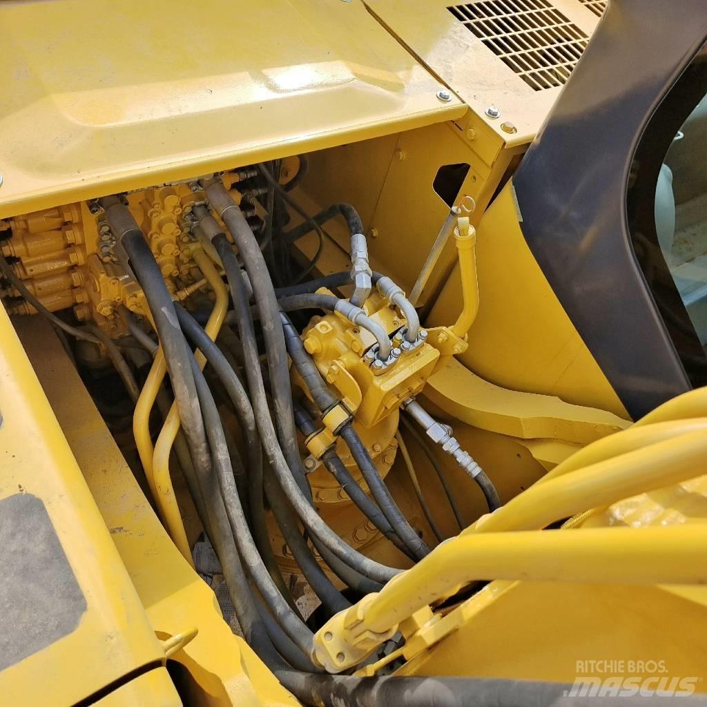 Komatsu PC300 Pásová rýpadla