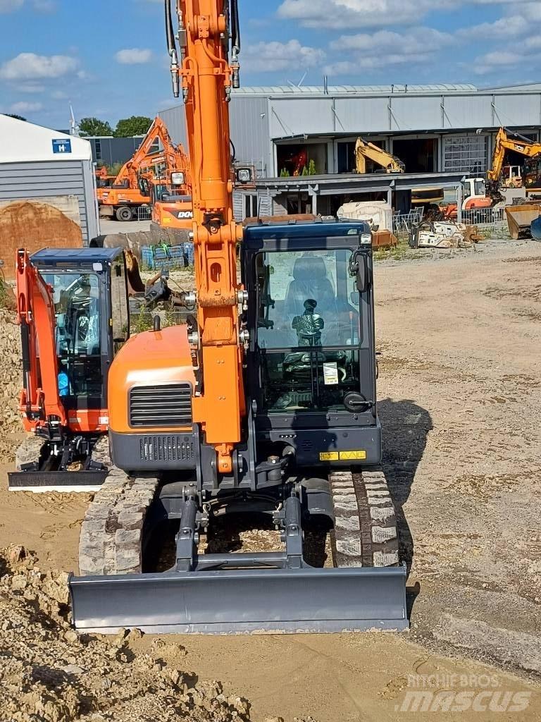 Doosan DX 85 R-3 Midi rýpadla 7t - 12t