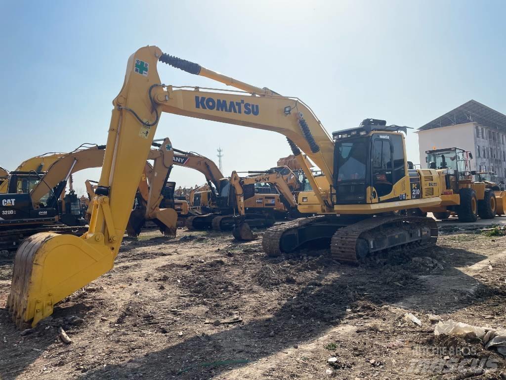 Komatsu 210 Pásová rýpadla