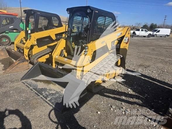 CAT 239D3 Smykem řízené nakladače