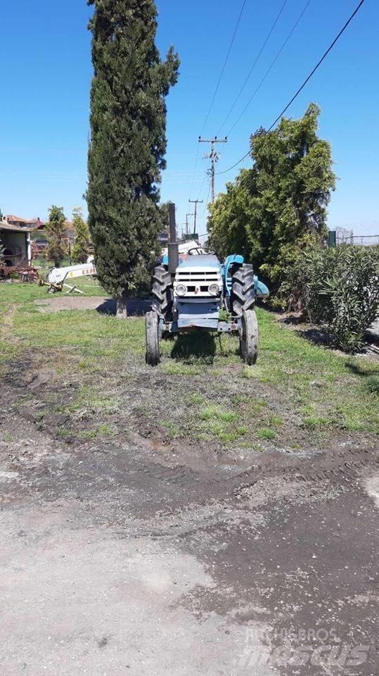 Mitsubishi 3250 Traktory