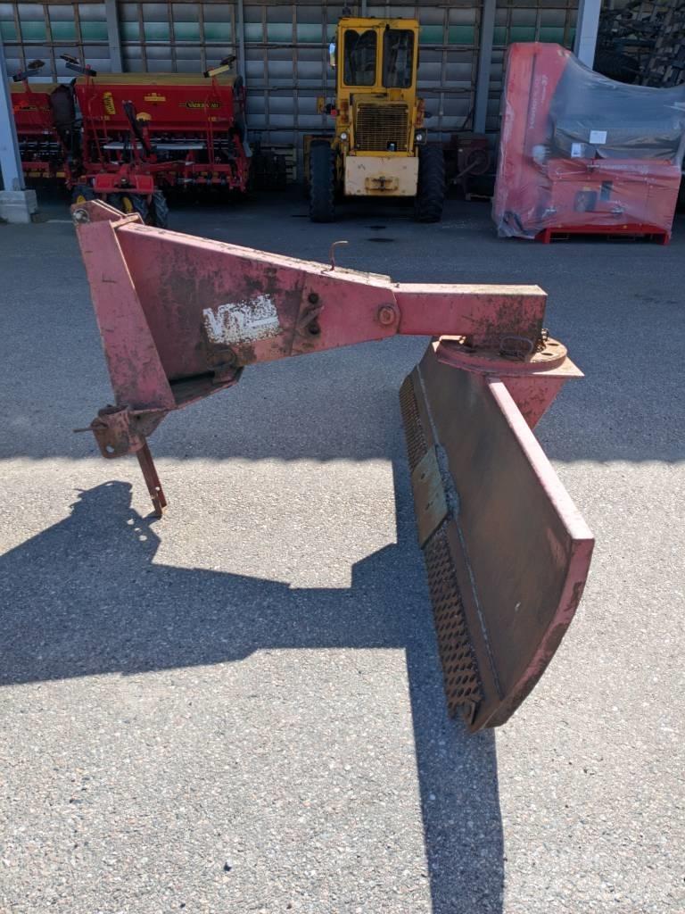 VM 300 J Tažené radlice