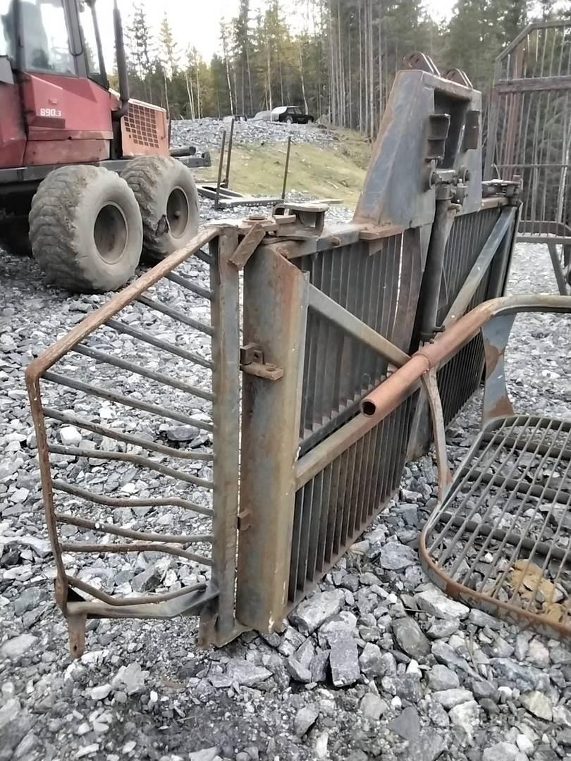 Valmet 860 Další komponenty
