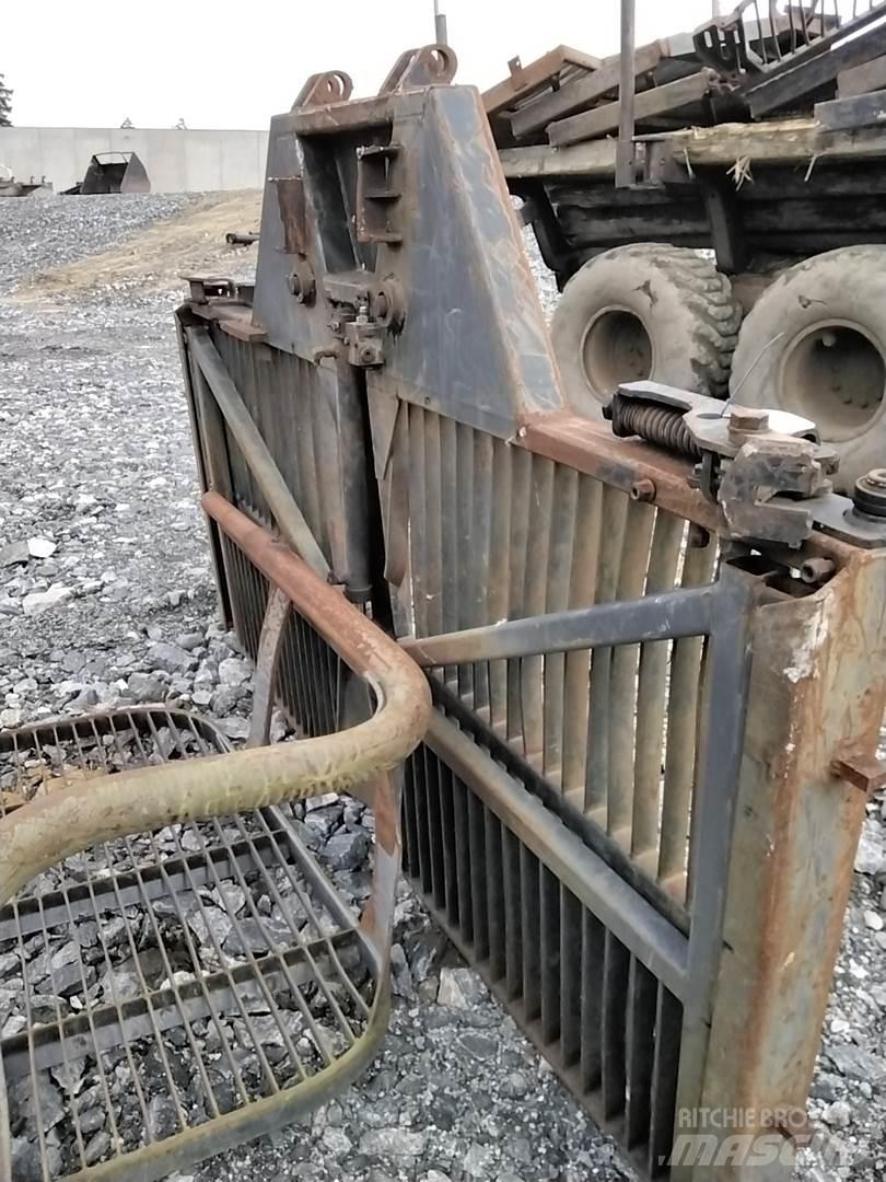 Valmet 860 Další komponenty