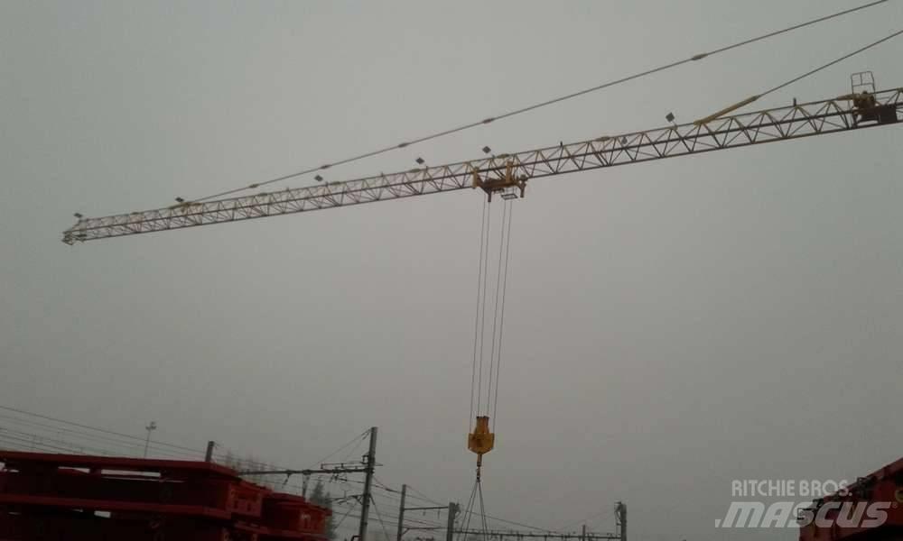Potain MD 235 J12 Stavební jeřáby