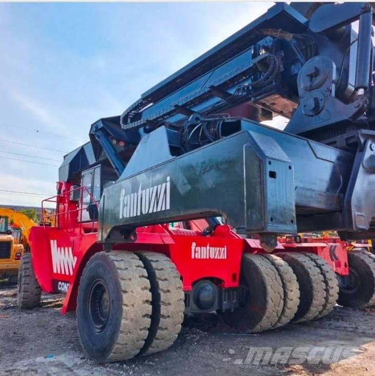 Fantuzzi CS 45 KM Překladače kontejnerů