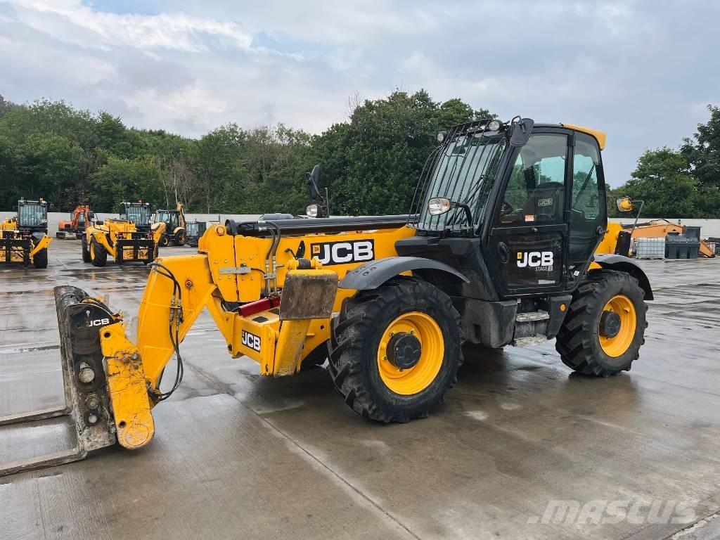 JCB 540-140 Teleskopické manipulátory