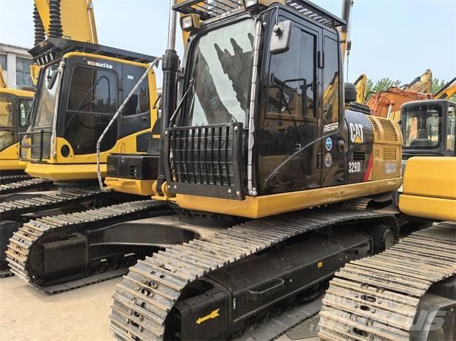 CAT 329 D L Pásová rýpadla
