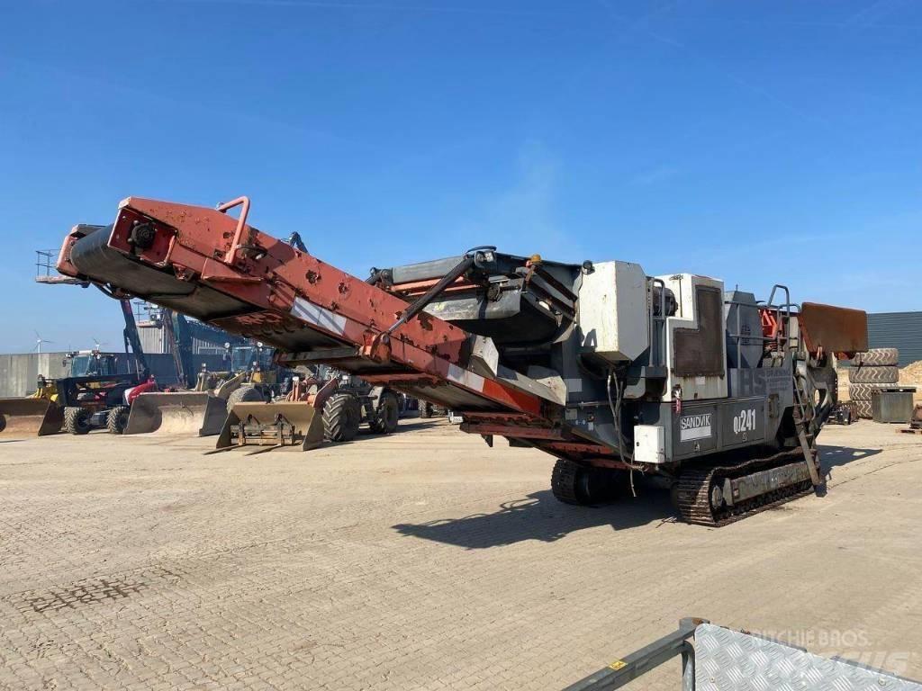 Sandvik QJ 241 Mobilní drtiče
