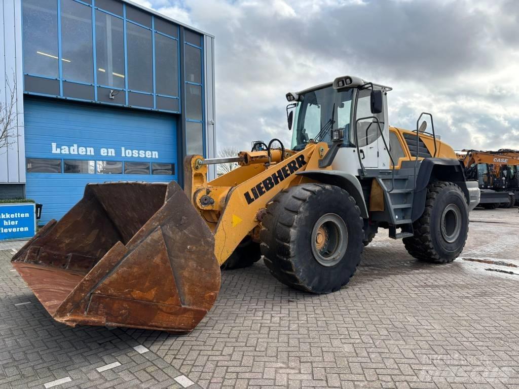 Liebherr L 566 Kolové nakladače