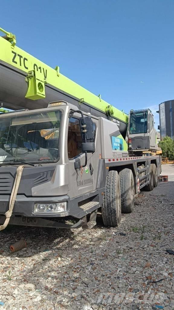 Zoomlion ZTC800 Univerzální terénní jeřáby