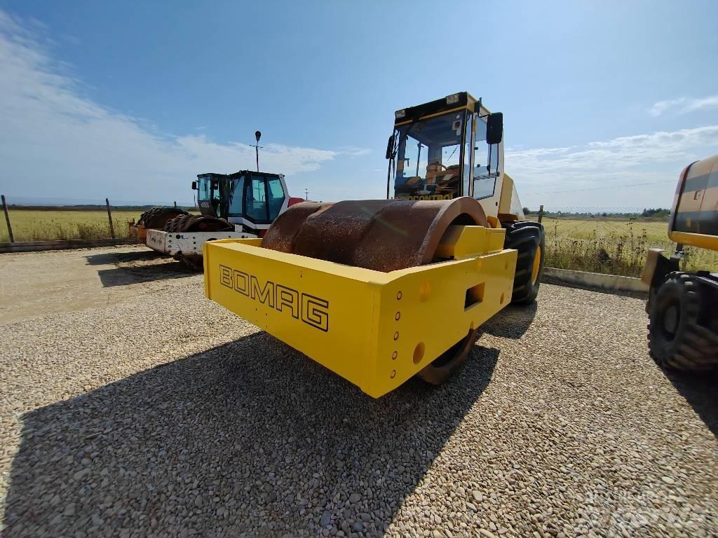 Bomag BW 225 D-3 Tandemové válce