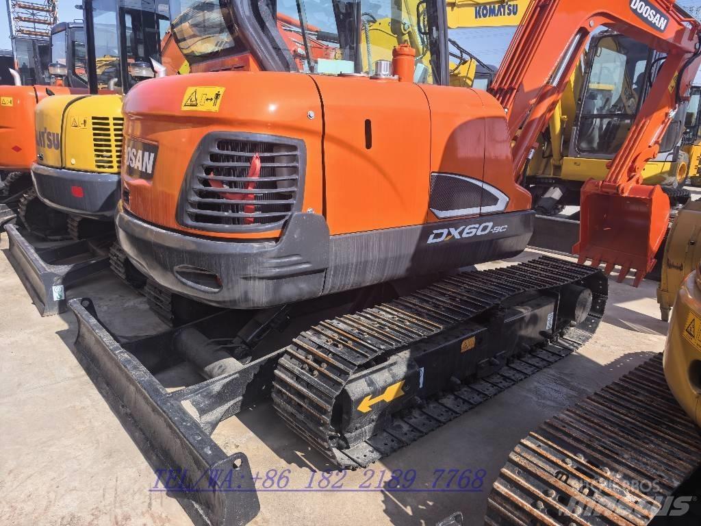 Doosan DX60 Pásová rýpadla
