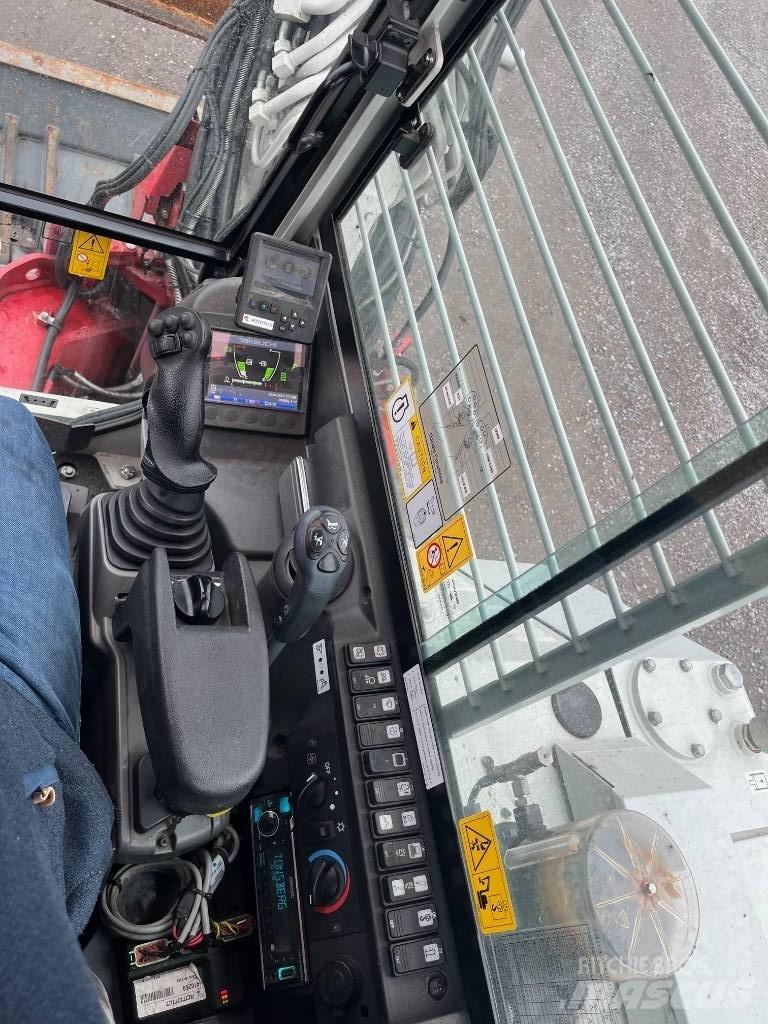 Takeuchi TB 280 FR Midi rýpadla 7t - 12t