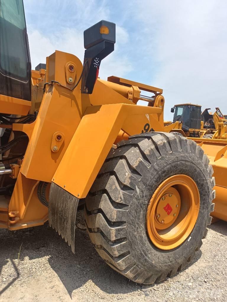 CAT 950H Kolové nakladače