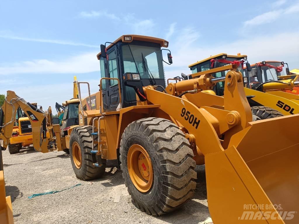 CAT 950H Kolové nakladače