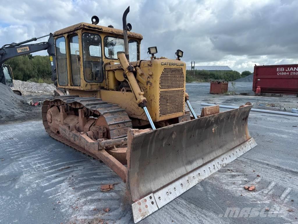 CAT D 6 C Pásové dozery