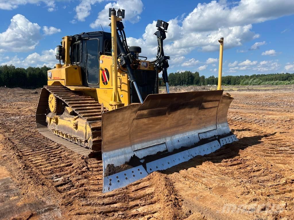 CAT D 6 T XW VP Pásové dozery