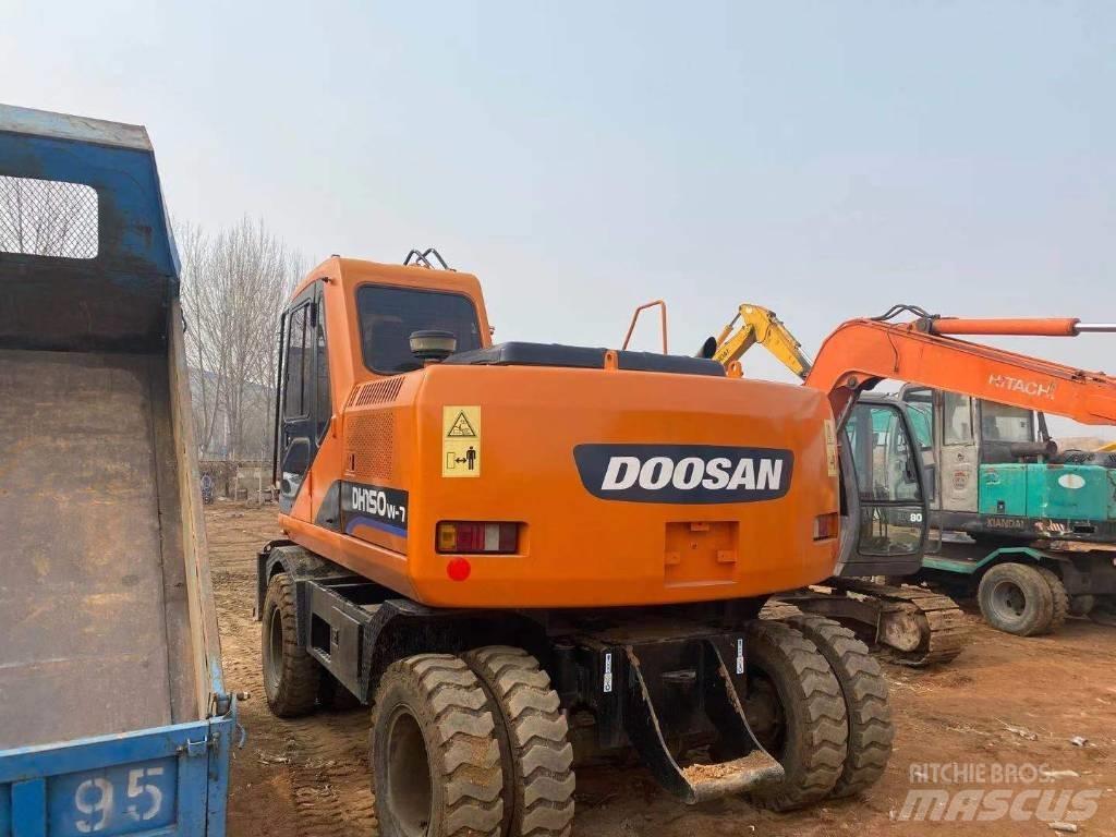 Doosan DH 150W Kolová rýpadla