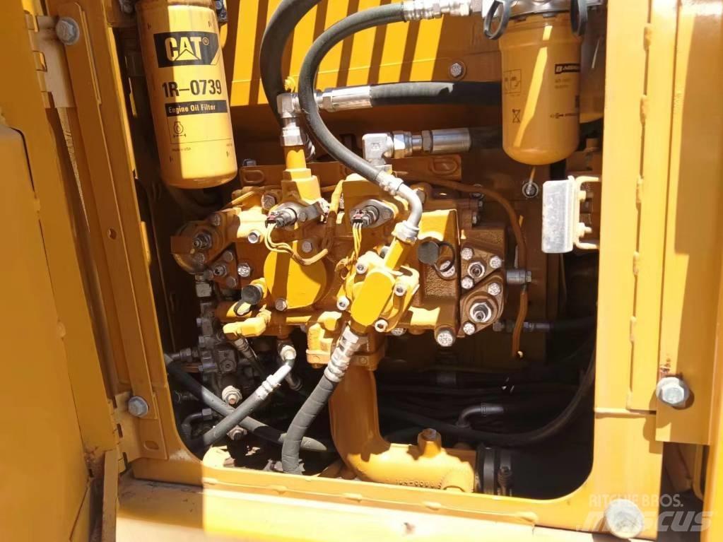 CAT CAT312D2GC Pásová rýpadla