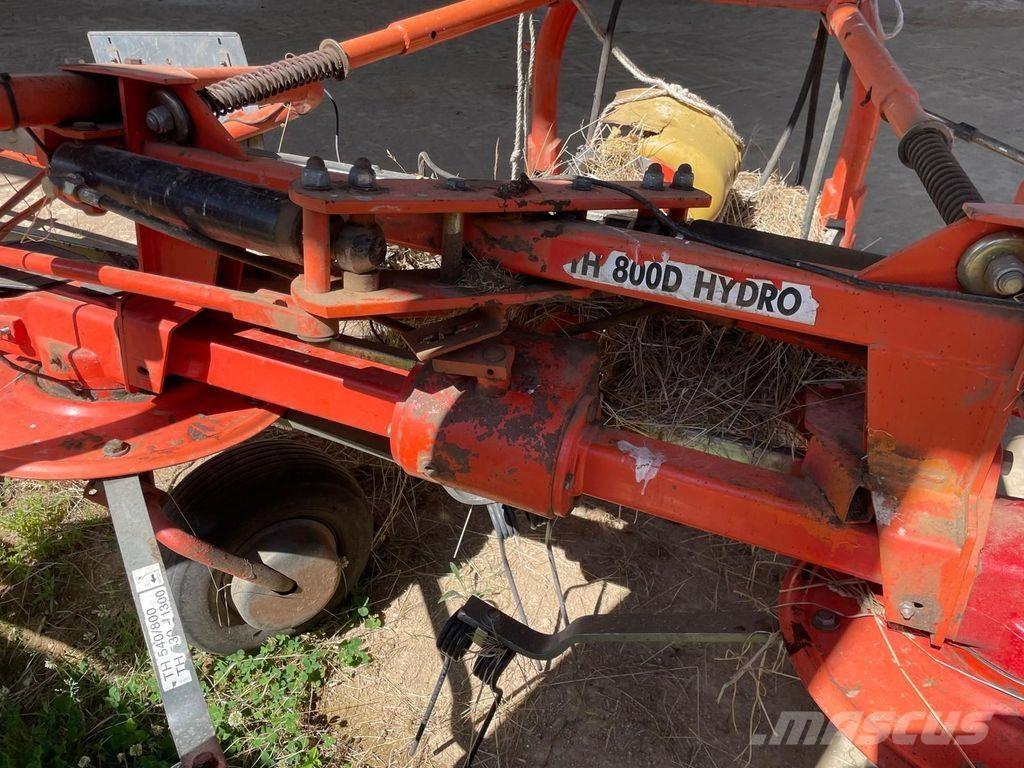 Fella TH 800 Obraceče a shrabovače sena