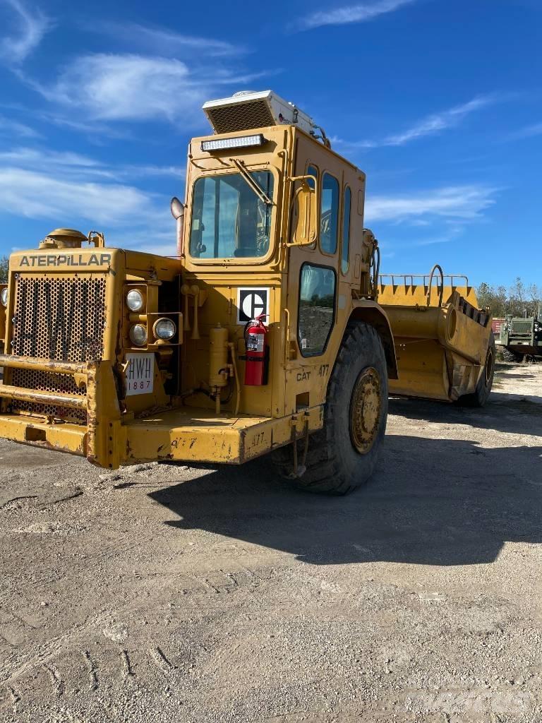 CAT 621 B Skrejpry