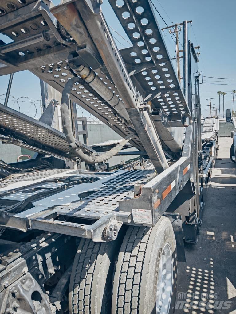 Peterbilt 579 Nákladní vozy na přepravu automobilů
