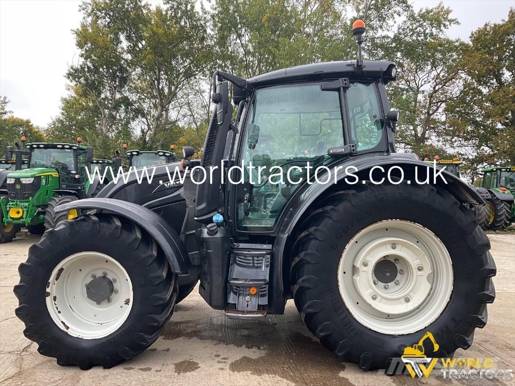 Valtra N174 Traktory