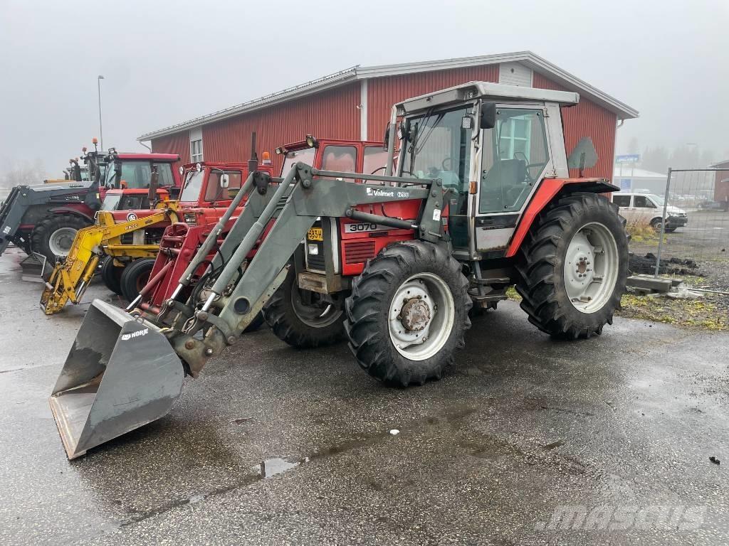 Massey Ferguson 3070 Traktory