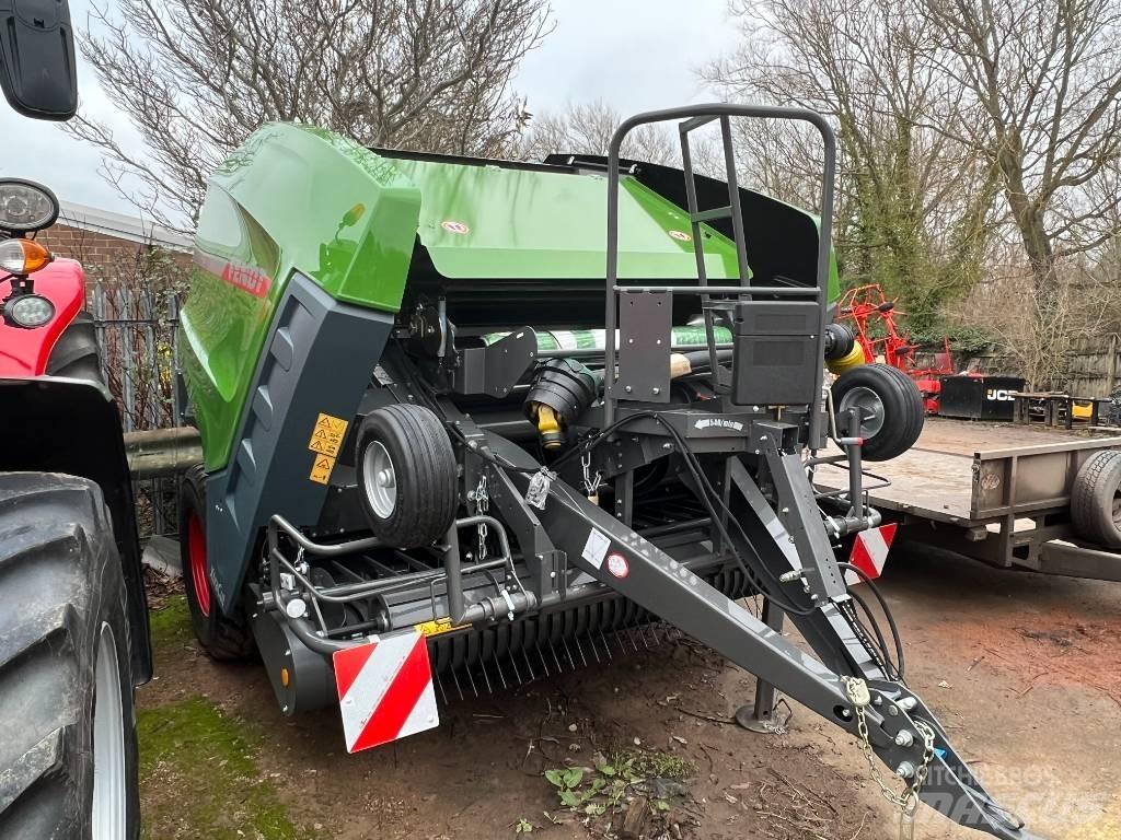 Fendt Rotana F130FC Lis na válcové balíky