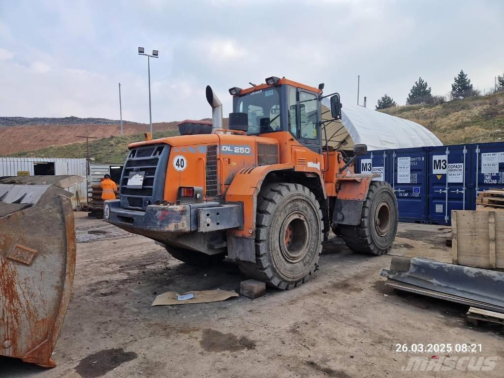 Doosan DL 250 Kolové nakladače