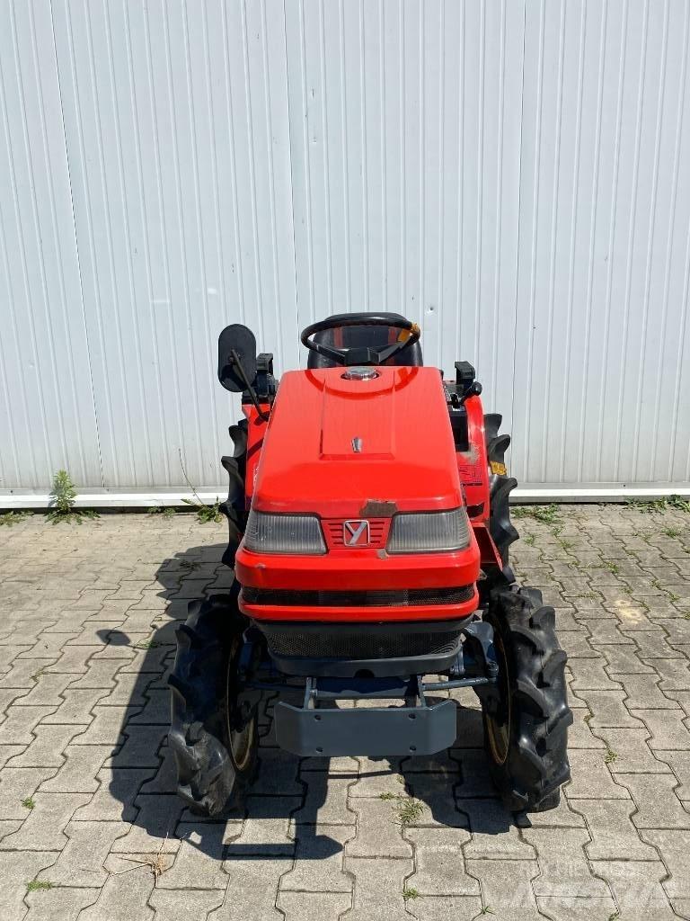Yanmar KE-3 Kompaktní traktory