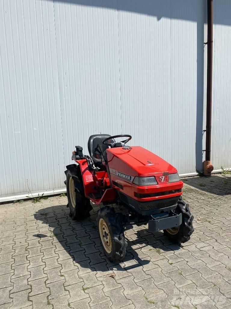 Yanmar KE-3 Kompaktní traktory