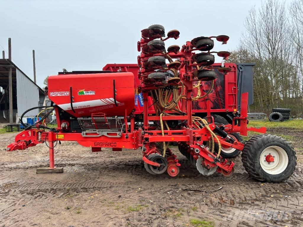 Gaspardo Gigante Mechanické secí stroje