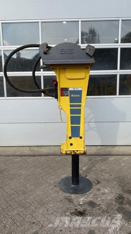 Epiroc MB750 Bourací kladiva / Sbíječky