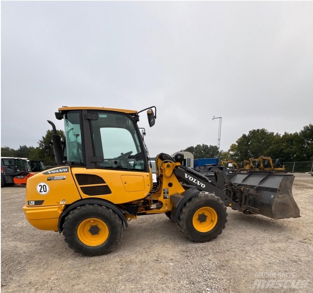 Volvo L25F Kolové nakladače