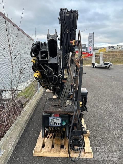 Hiab 122 B-3 CL Nakládací jeřáby