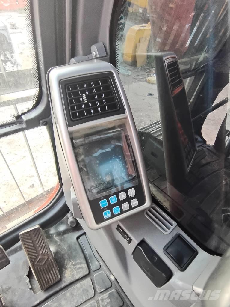 Doosan DX 225 LC Pásová rýpadla