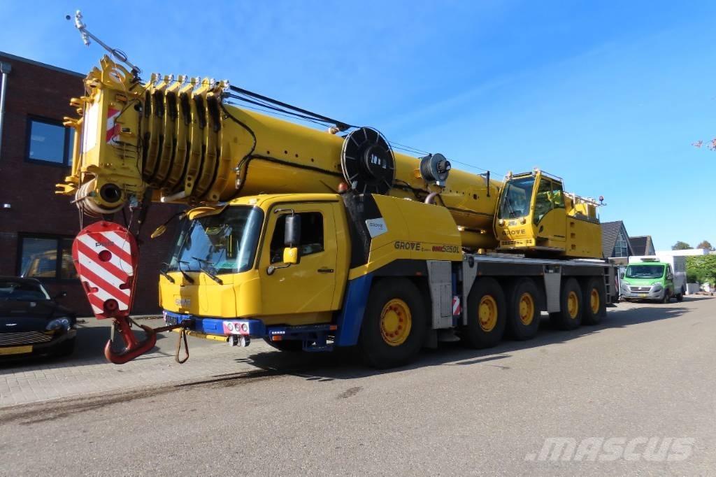 Grove GMK 5250 L Univerzální terénní jeřáby