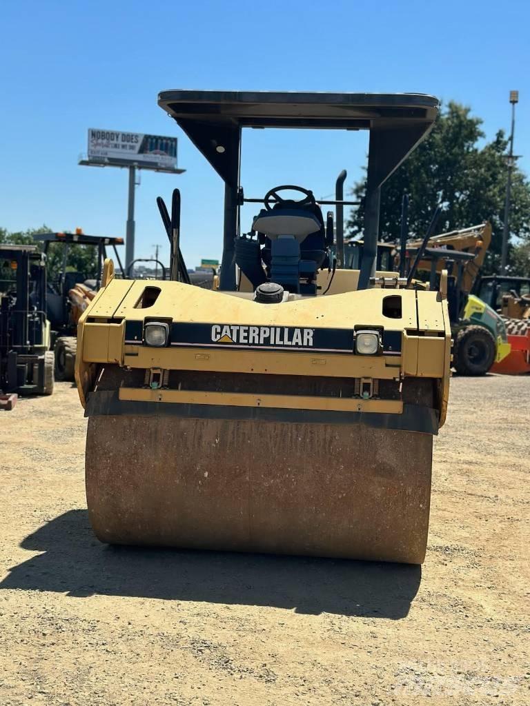 CAT CB 534 DXW Tandemové válce