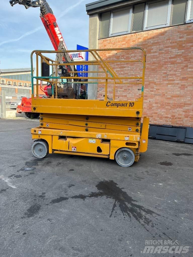 Haulotte Compact 10 Nůžková zvedací plošina