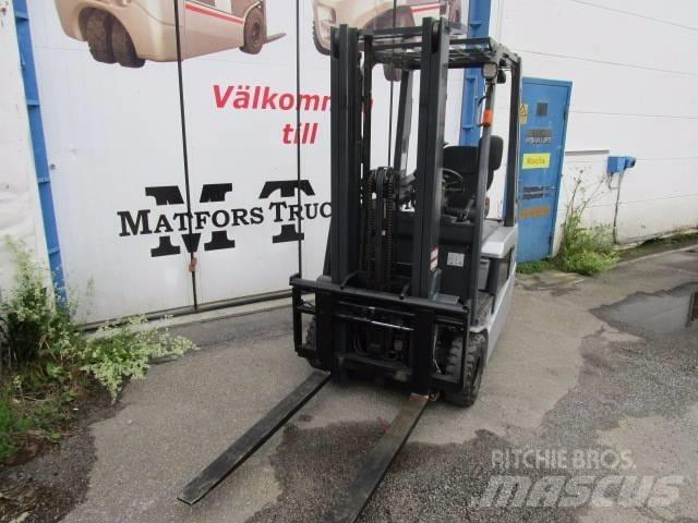 Nissan (Atlet) TX 15 Akumulátorové vozíky